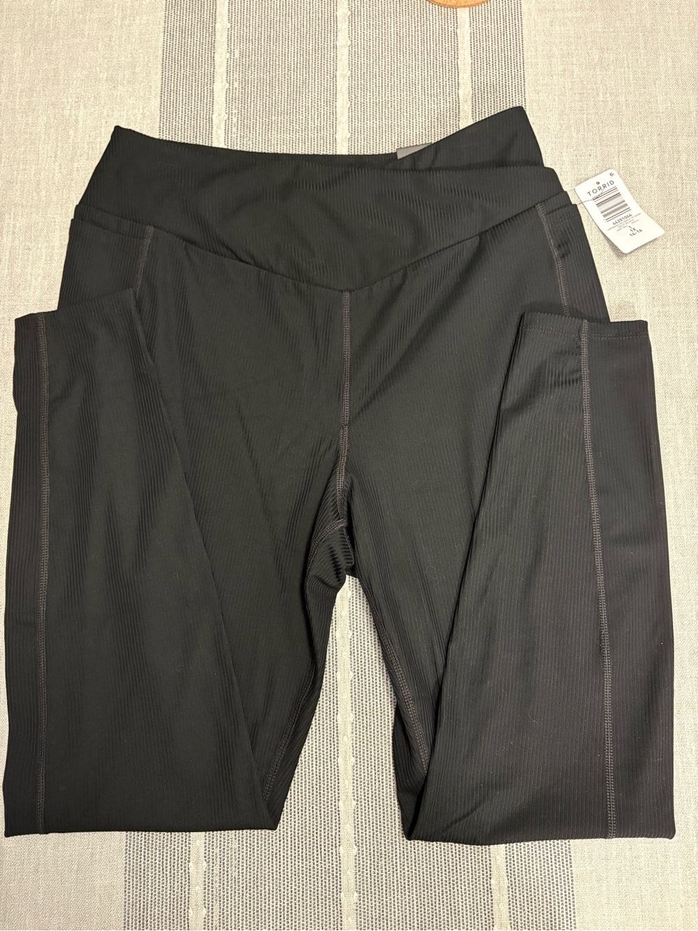 Tru by Torrid Black Ribbed High-Waist Pocket Leggings